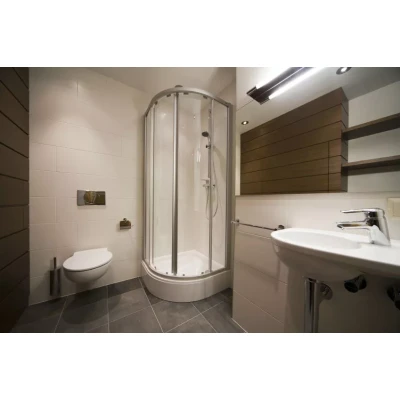 Eckeinstieg für die Dusche - sinnvoll für kleine Badezimmer - Eckeinstieg für die Dusche - sinnvoll für kleine Badezimmer
