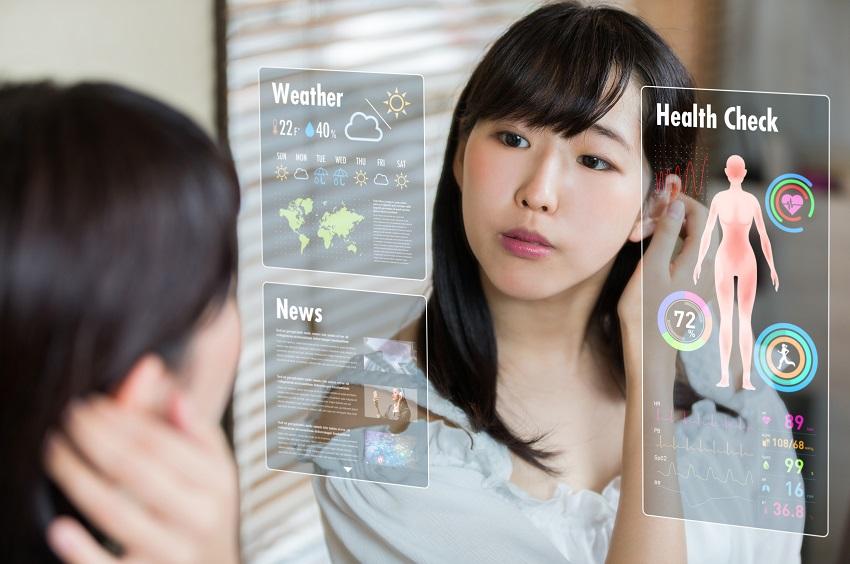 Smarter Badezimmerspiegel Bildschirm im Spiegel